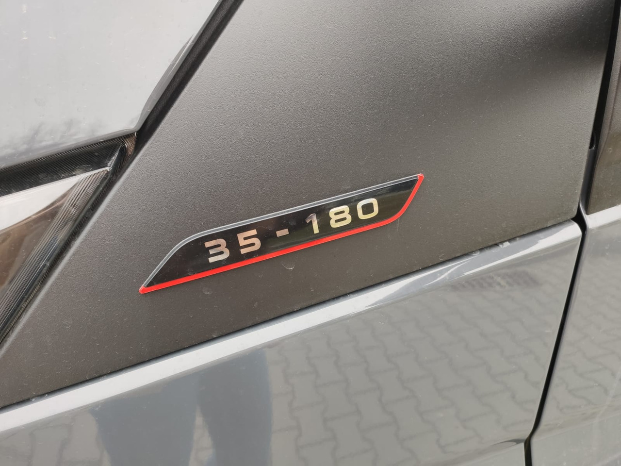 Iveco Daily 35C18 Tiefkühlkoffer -20°C - شاحنة مُبرّدة للتوصيل: صورة 4 Iveco Daily 35C18 Tiefkühlkoffer -20°C - شاحنة مُبرّدة للتوصيل: صورة 4