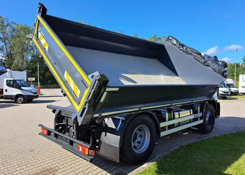Iveco EUROCARGO ML180E28/P 3-Seiten Kipper 4x2 - شاحنة قلاب: صورة 3 Iveco EUROCARGO ML180E28/P 3-Seiten Kipper 4x2 - شاحنة قلاب: صورة 3