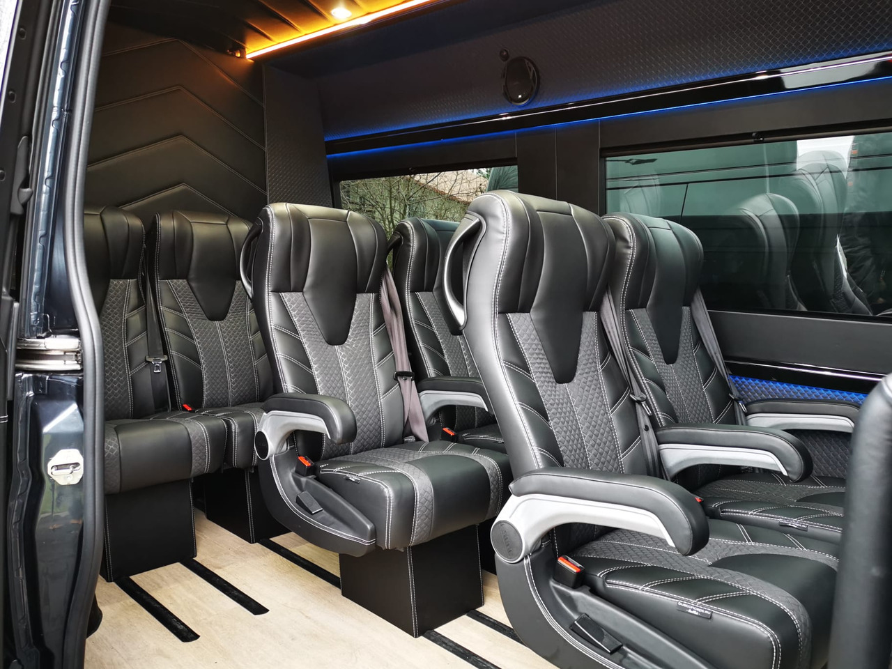 Mercedes Sprinter 319 9 Sitzer L2H1 - ميكروباص, الشاحنات الصغيرة كابينة مزدوجة: صورة 5 Mercedes Sprinter 319 9 Sitzer L2H1 - ميكروباص, الشاحنات الصغيرة كابينة مزدوجة: صورة 5