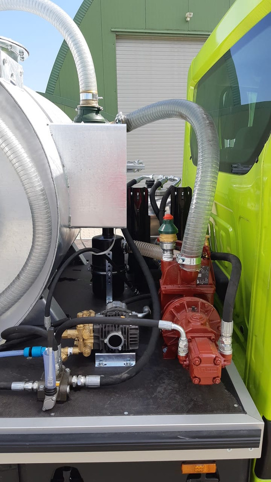 Renault Master Absaugfahrzeug - شاحنة الشفط: صورة 3 Renault Master Absaugfahrzeug - شاحنة الشفط: صورة 3