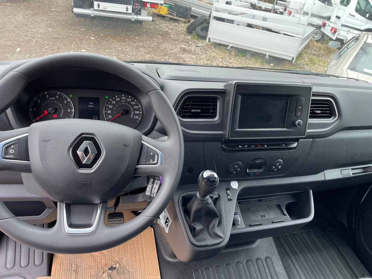 Renault Master Isolierte Koffer Platform - شاحنة مغلقة الصندوق: صورة 3 Renault Master Isolierte Koffer Platform - شاحنة مغلقة الصندوق: صورة 3