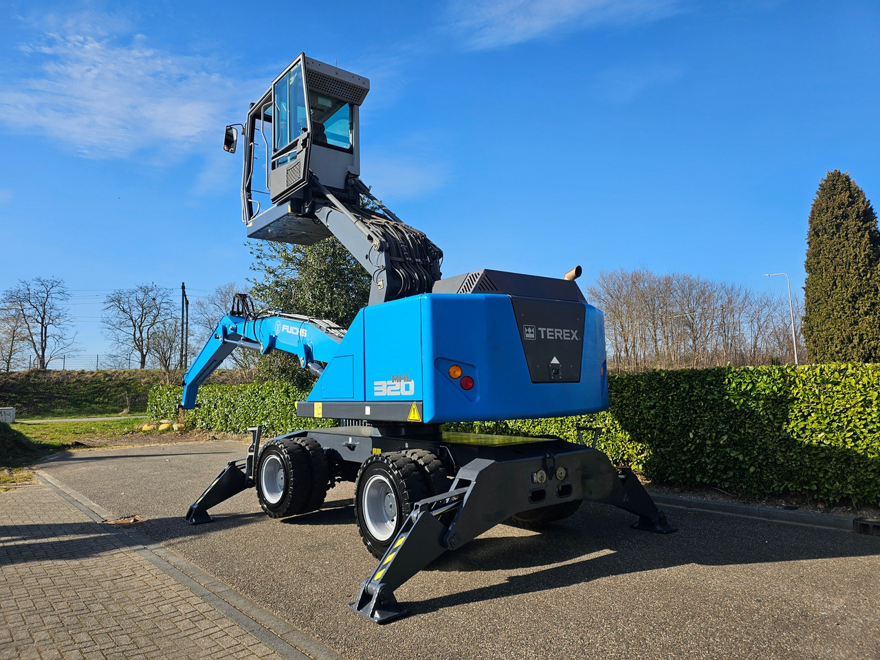 Fuchs MHL 320 With Multi Purpose Stick And Magnet System - معالج النفايات: صورة 3 Fuchs MHL 320 With Multi Purpose Stick And Magnet System - معالج النفايات: صورة 3