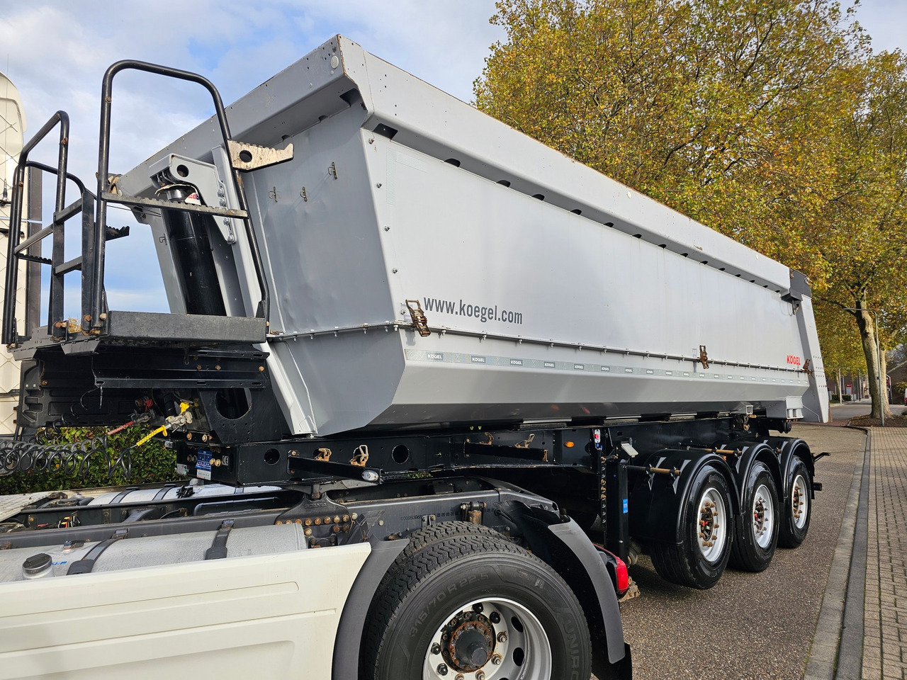 Kögel SKM24 - آليات: صورة 4 Kögel SKM24 - آليات: صورة 4