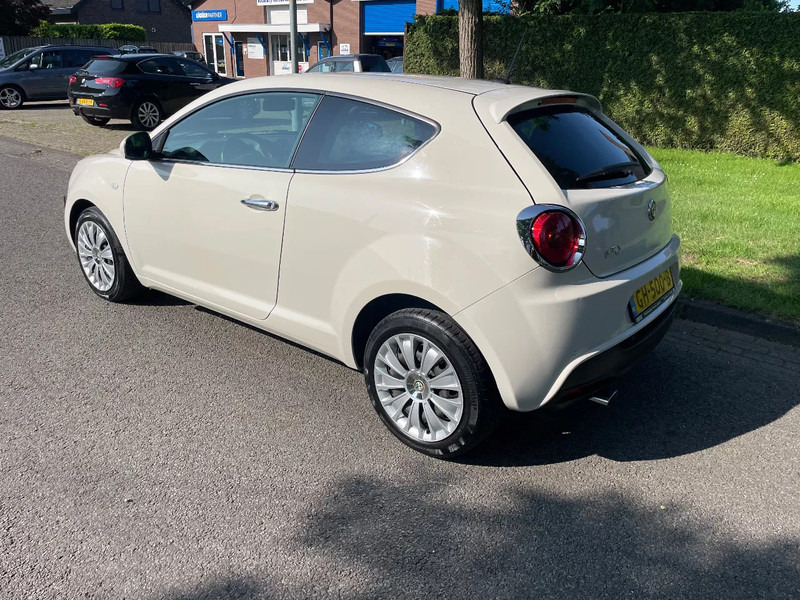 Alfa Romeo MiTo ZEER MOOI in prijs verlaagt - هاتشباك: صورة 4 Alfa Romeo MiTo ZEER MOOI in prijs verlaagt - هاتشباك: صورة 4