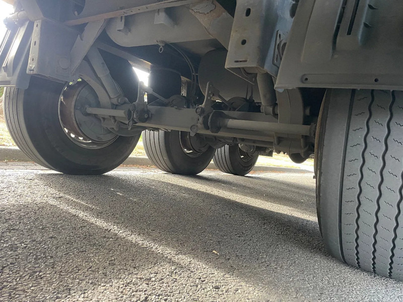 Krone Koeler 3 Asser met laadklep. Komt nog binnen - نصف مقطورة مُبرِّدة: صورة 3 Krone Koeler 3 Asser met laadklep. Komt nog binnen - نصف مقطورة مُبرِّدة: صورة 3