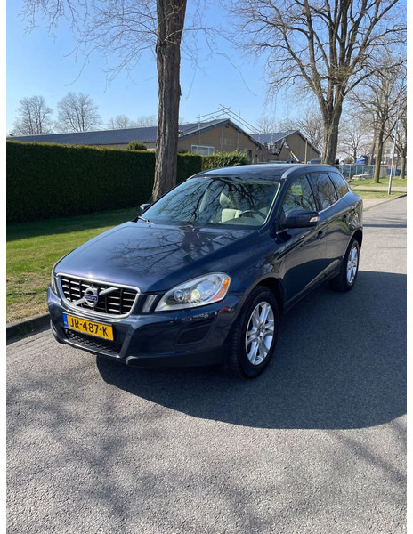 Volvo XC60 XC60 DZ88/DZ8850 5 Cilinder Euro 5 - سيارة: صورة 1 Volvo XC60 XC60 DZ88/DZ8850 5 Cilinder Euro 5 - سيارة: صورة 1