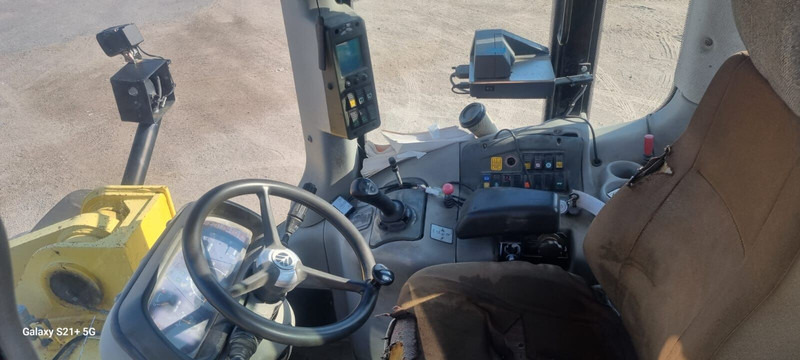 New Holland W270 - اللودر بعجل: صورة 5 New Holland W270 - اللودر بعجل: صورة 5