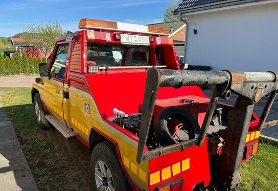 Toyota LAND CRUISER 70 P 4WD - شاحنة سحب: صورة 2 Toyota LAND CRUISER 70 P 4WD - شاحنة سحب: صورة 2