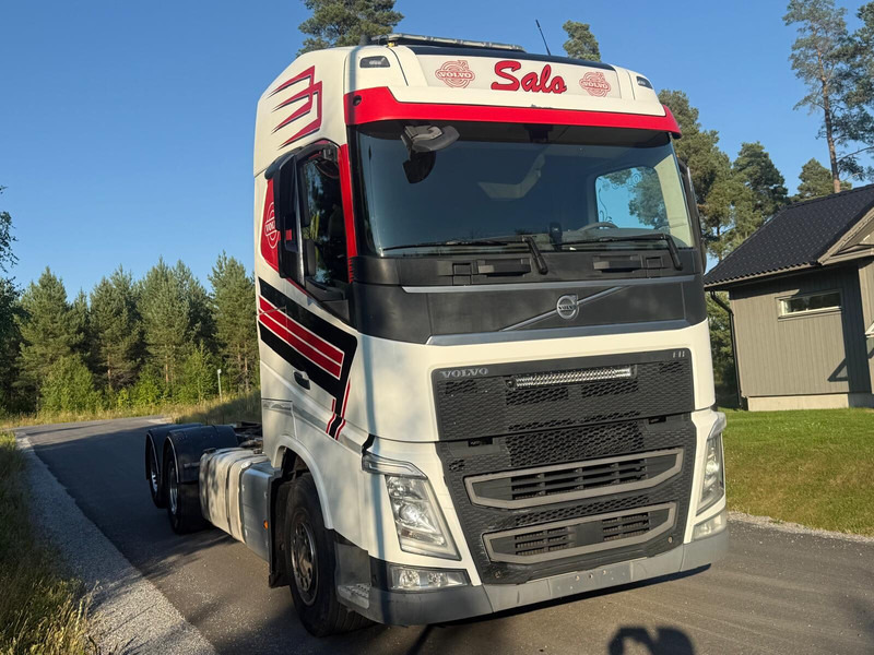 Volvo FH460 Globe 2016 - شاحنة هيكل كابينة: صورة 4 Volvo FH460 Globe 2016 - شاحنة هيكل كابينة: صورة 4