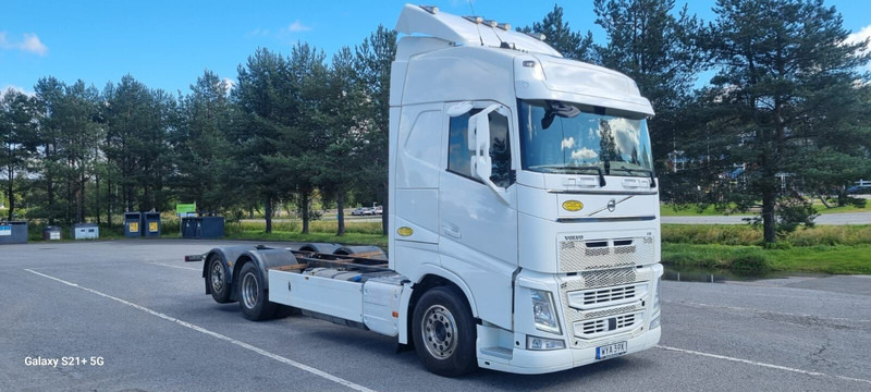 Volvo FH540 - شاحنة هيكل كابينة: صورة 1 Volvo FH540 - شاحنة هيكل كابينة: صورة 1