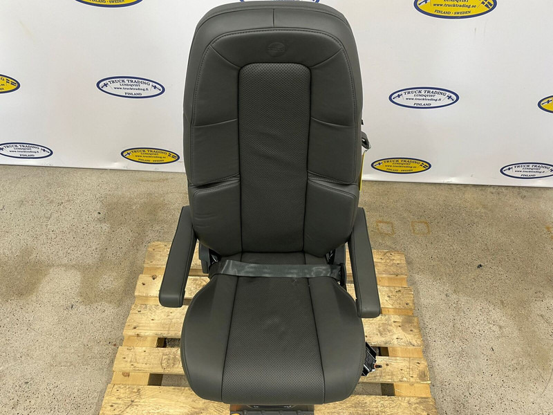 Volvo FH5 - مقعد: صورة 3 Volvo FH5 - مقعد: صورة 3