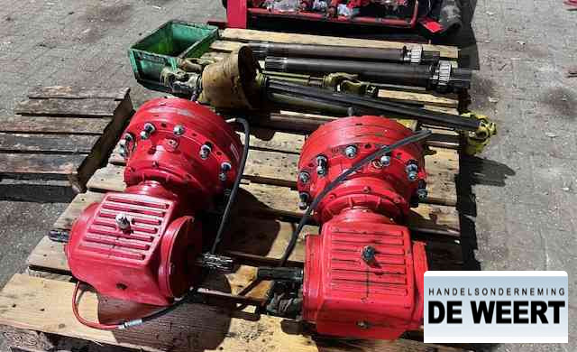 Trioliet tandwielkast , haakse aandrijving , trioliet mengwagen - صندوق التروس - الآلات الزراعية: صورة 1 Trioliet tandwielkast , haakse aandrijving , trioliet mengwagen - صندوق التروس - الآلات الزراعية: صورة 1