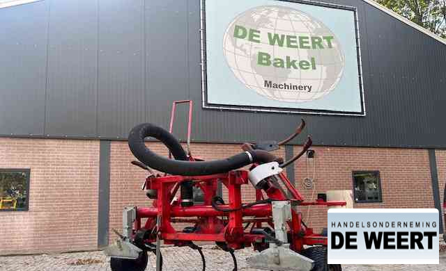 Bouwland bemester 4.80 , cultivator 4.80 - حاقن الطين: صورة 1 Bouwland bemester 4.80 , cultivator 4.80 - حاقن الطين: صورة 1