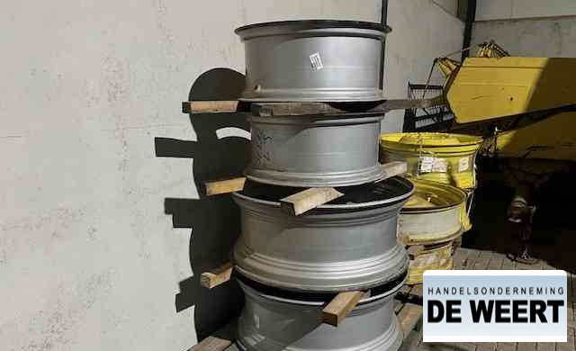 Diversen velgen 38" , voor john deere , case - الإطارات والجنوط - الآلات الزراعية: صورة 2 Diversen velgen 38" , voor john deere , case - الإطارات والجنوط - الآلات الزراعية: صورة 2