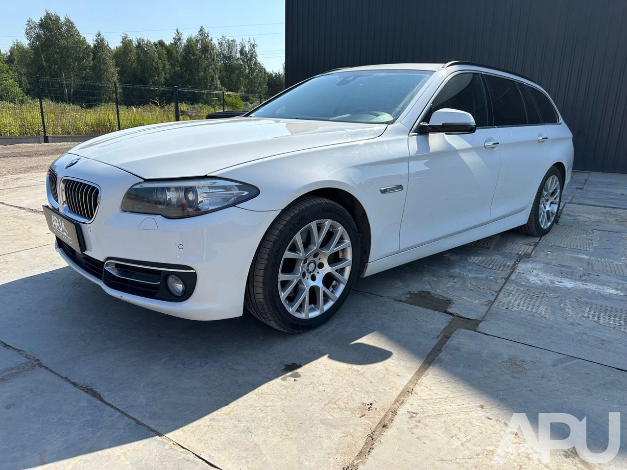 BMW 535D XDRIVE F11 - سيارة: صورة 1 BMW 535D XDRIVE F11 - سيارة: صورة 1