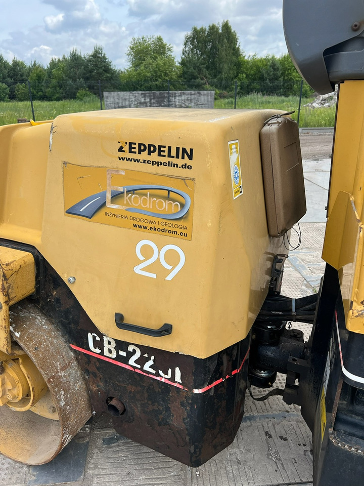 CATERPILLAR CB-225E CATERPILLAR CB-225E: صورة 10
