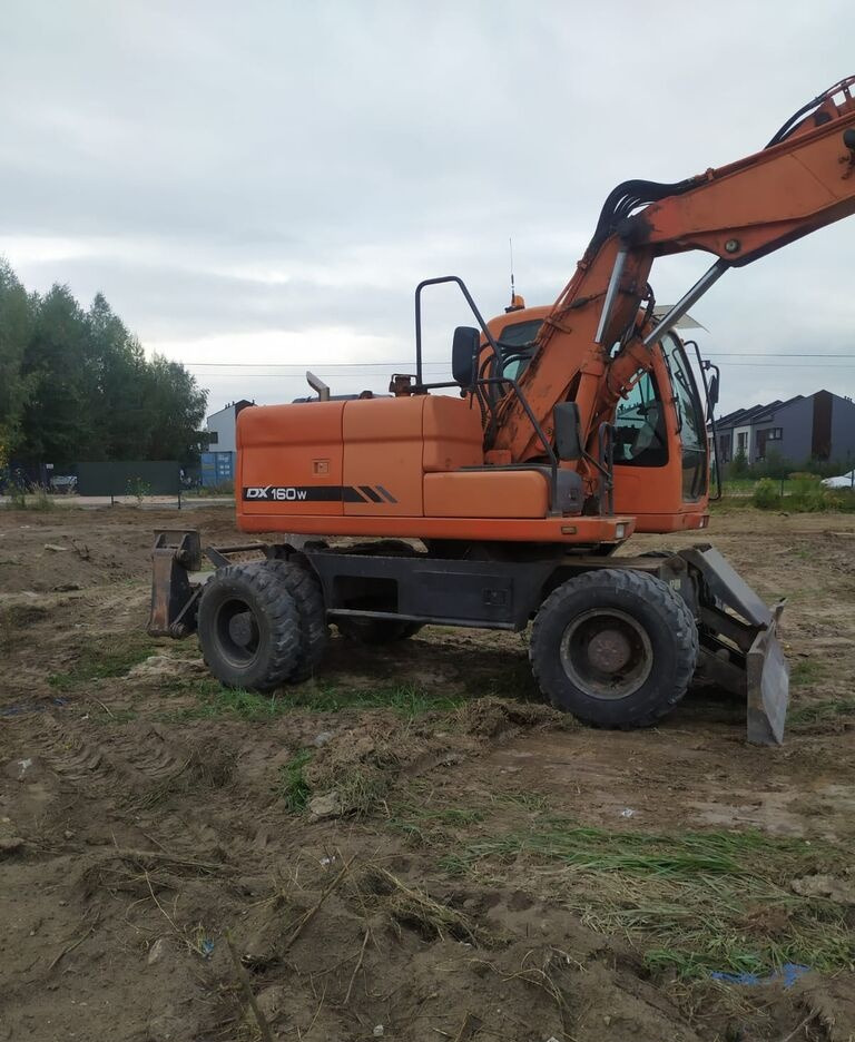 Doosan DX160 w - حفارة دولاب: صورة 5 Doosan DX160 w - حفارة دولاب: صورة 5