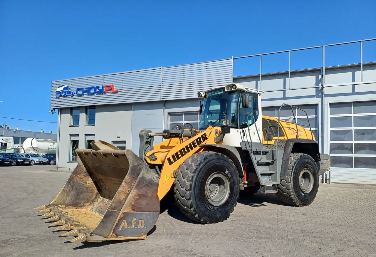 Liebherr L 566 - اللودر بعجل: صورة 1 Liebherr L 566 - اللودر بعجل: صورة 1