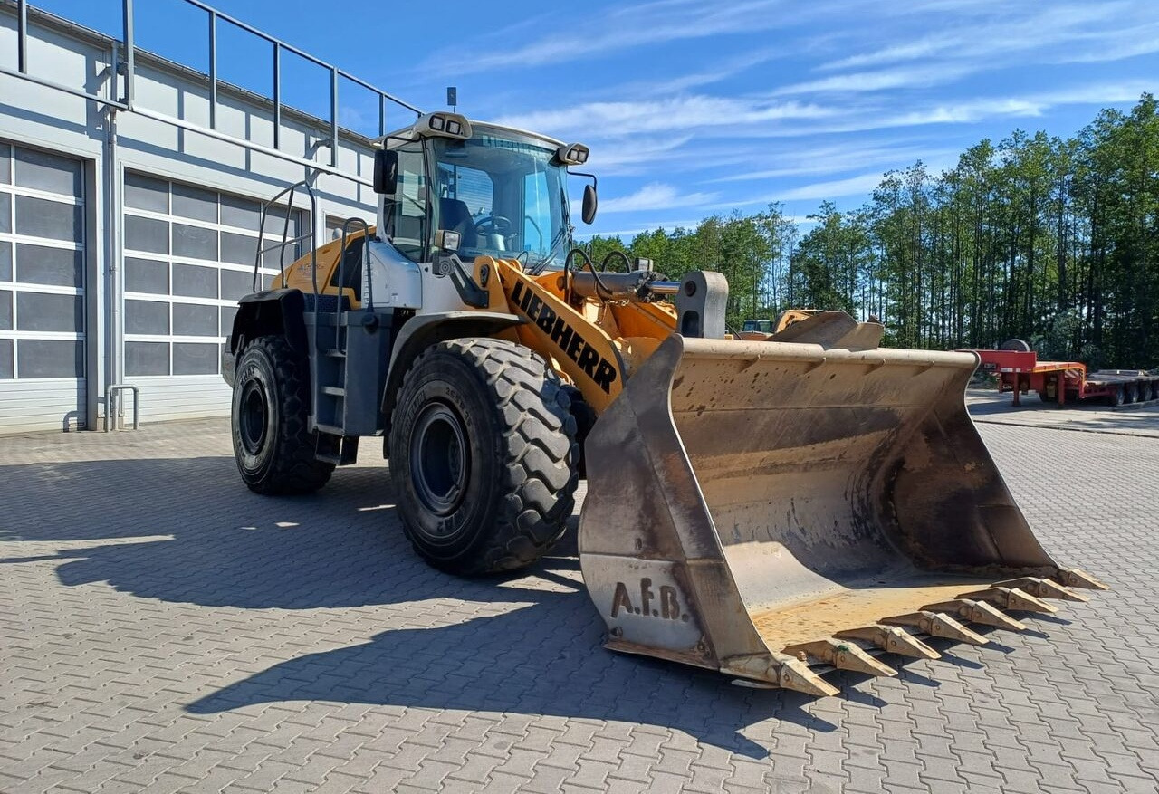 Liebherr L 566 - اللودر بعجل: صورة 2 Liebherr L 566 - اللودر بعجل: صورة 2