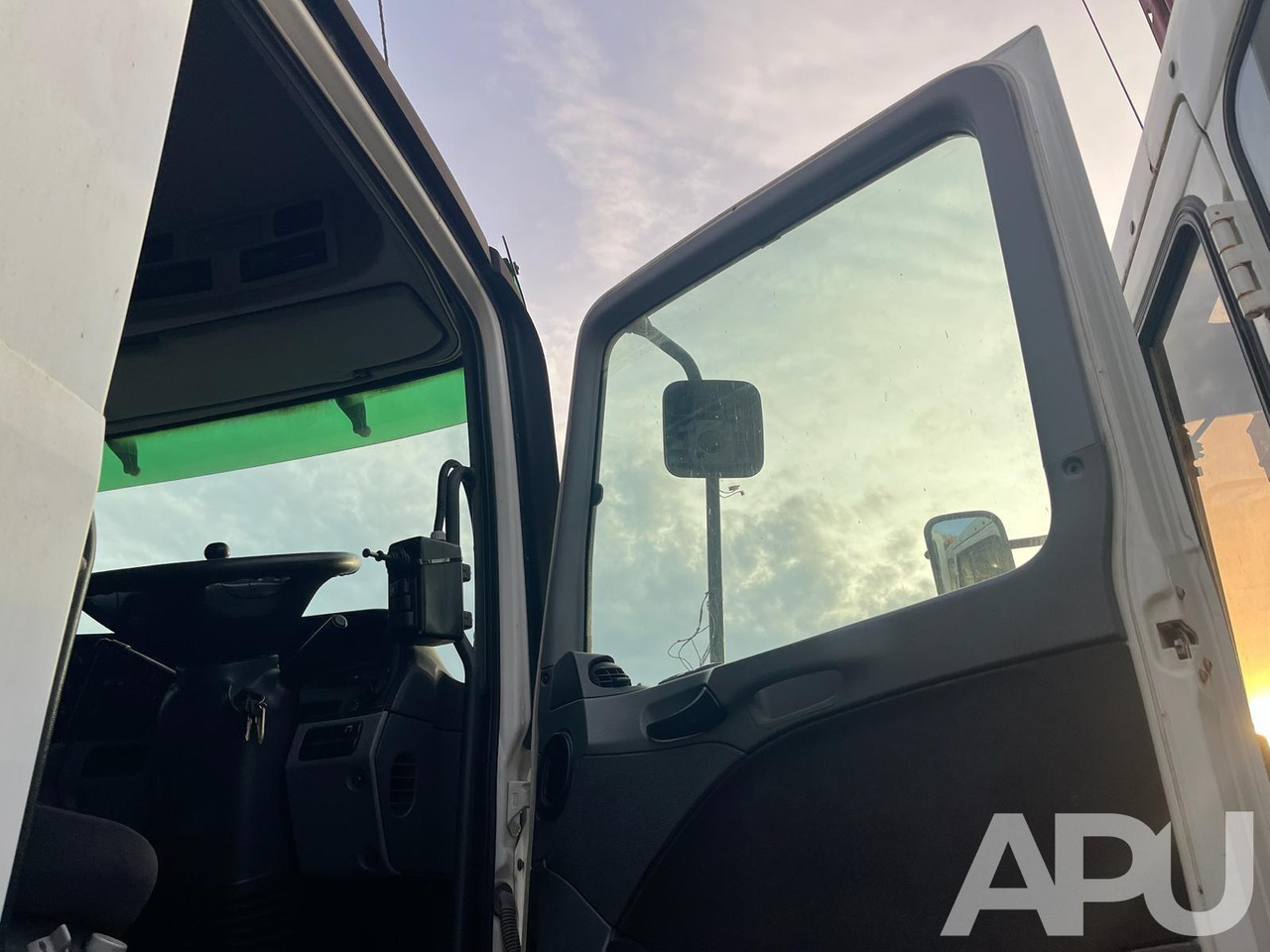 Mercedes-Benz Actros 2531L - سياره كنس شوارع: صورة 3 Mercedes-Benz Actros 2531L - سياره كنس شوارع: صورة 3