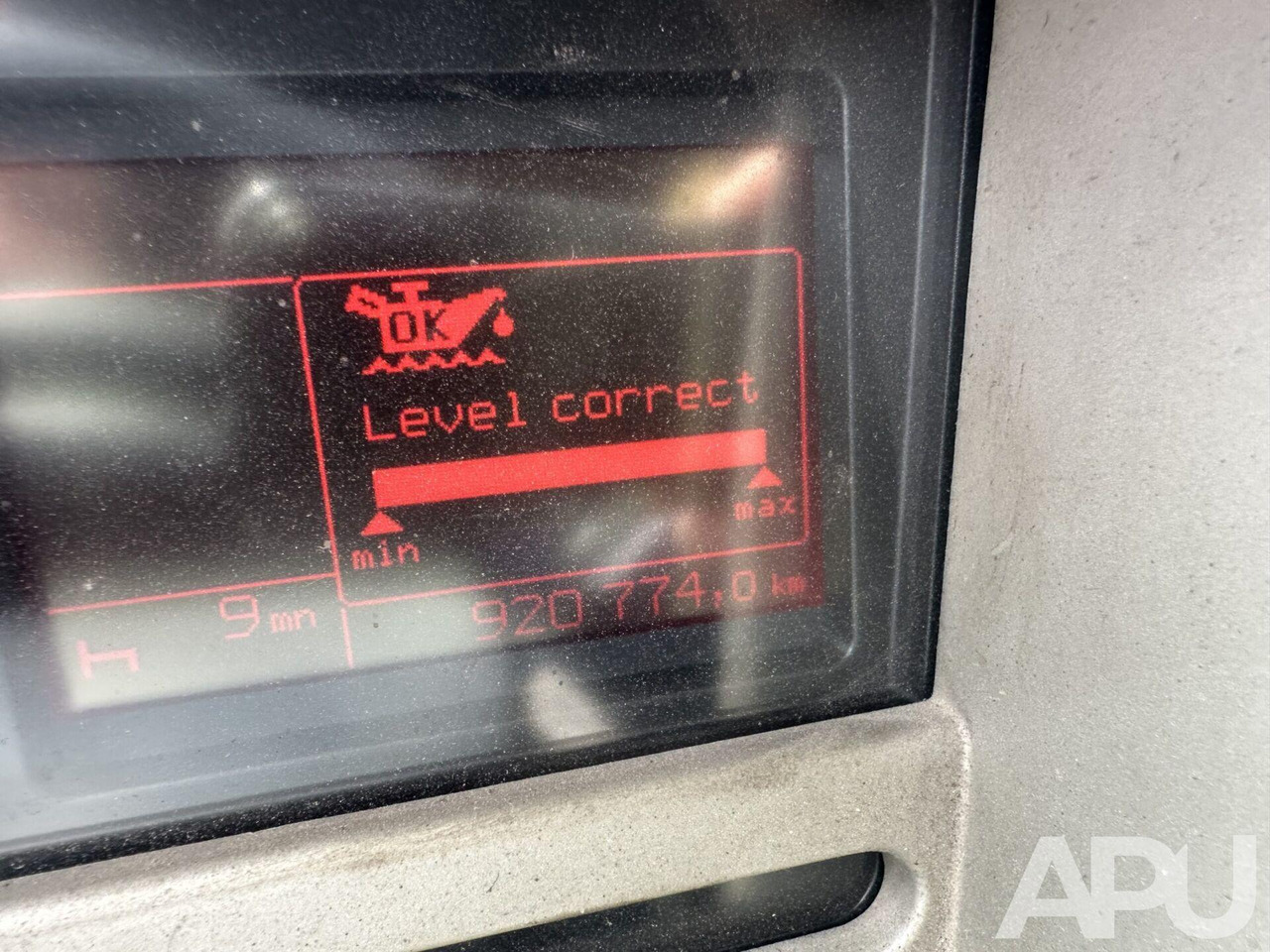 وحدة جر RENAULT PREMIUM 460: صورة 9