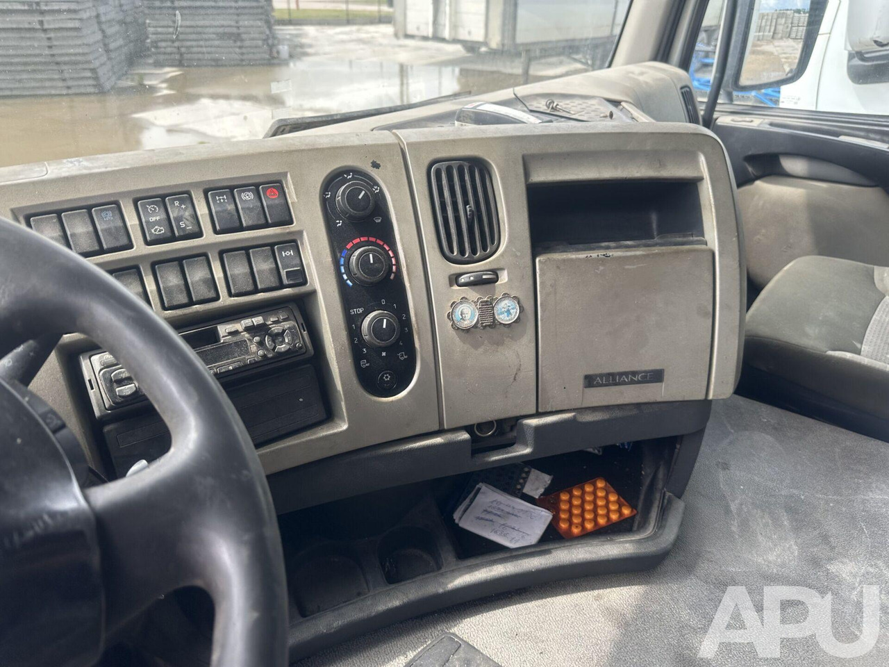 وحدة جر RENAULT PREMIUM 460: صورة 12