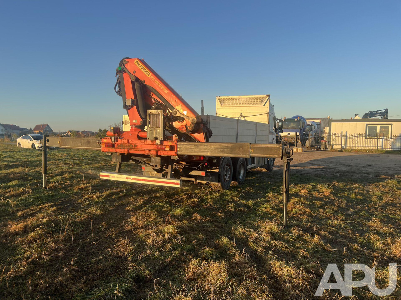 Volvo FM12 - شاحنات مسطحة, شاحنة كرين: صورة 5 Volvo FM12 - شاحنات مسطحة, شاحنة كرين: صورة 5