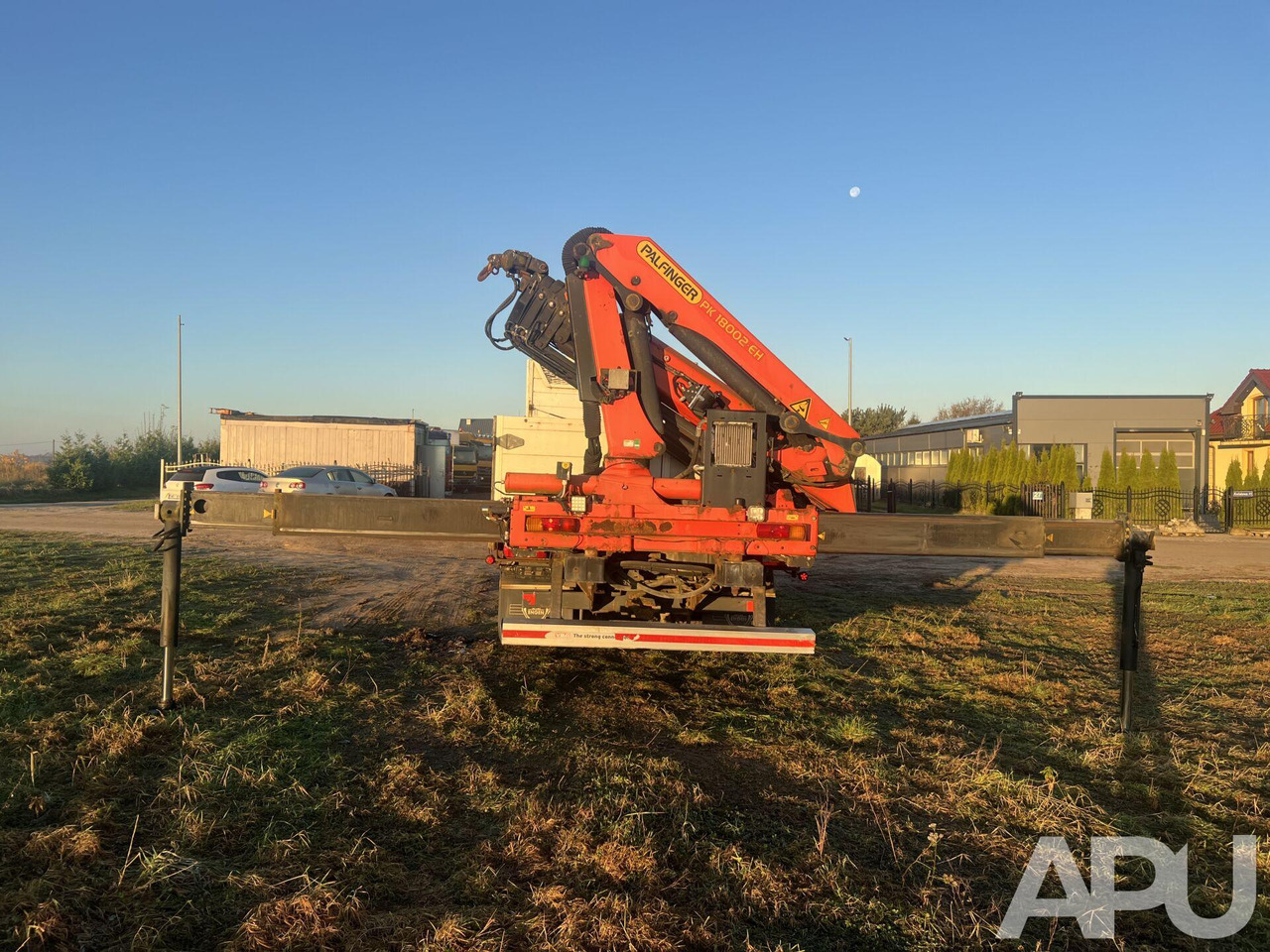 Volvo FM12 - شاحنات مسطحة, شاحنة كرين: صورة 4 Volvo FM12 - شاحنات مسطحة, شاحنة كرين: صورة 4