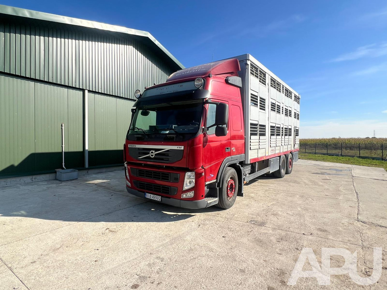 Volvo Fm 410 DO PRZEWOZU BYDŁA - شاحنة نقل المواشي: صورة 1 Volvo Fm 410 DO PRZEWOZU BYDŁA - شاحنة نقل المواشي: صورة 1
