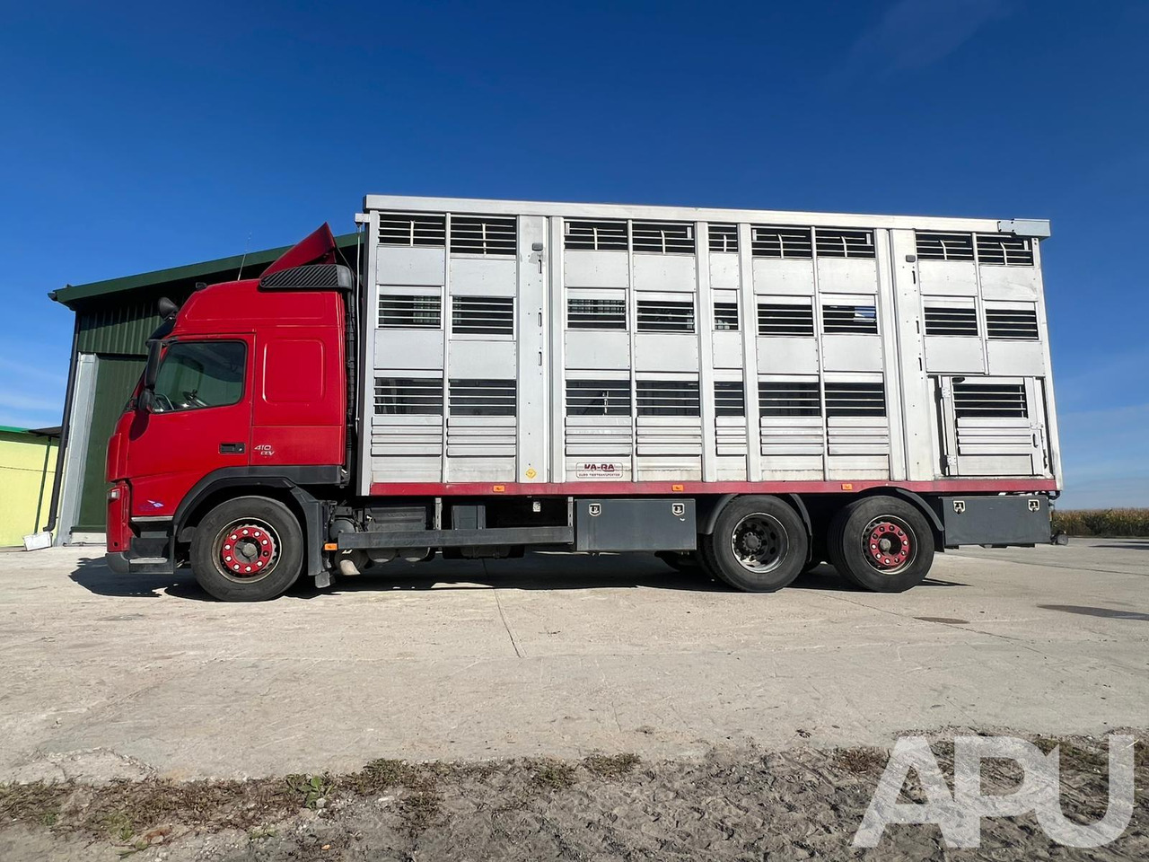Volvo Fm 410 DO PRZEWOZU BYDŁA - شاحنة نقل المواشي: صورة 2 Volvo Fm 410 DO PRZEWOZU BYDŁA - شاحنة نقل المواشي: صورة 2