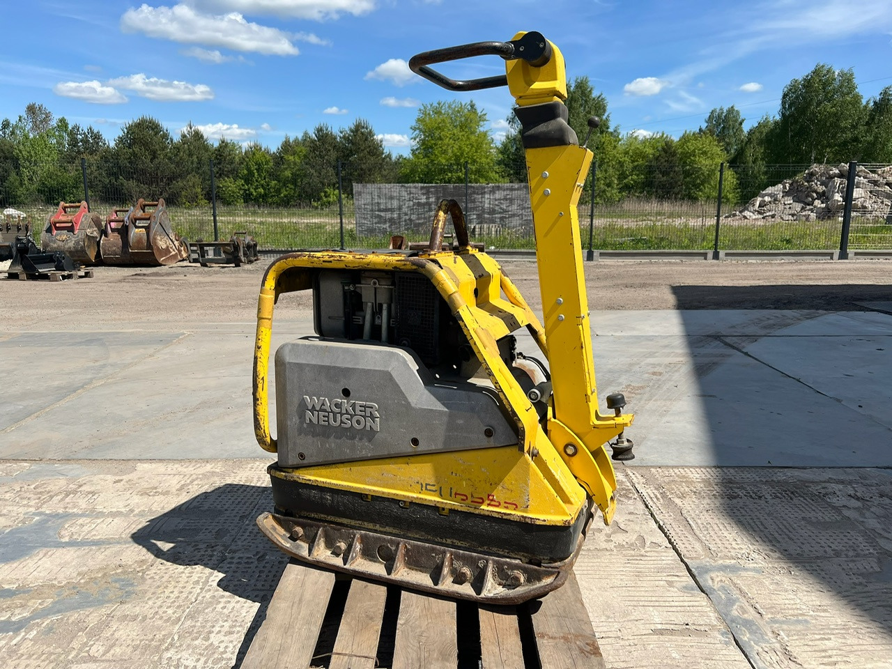 Zagęszczarka WACKER NEUSON - لوحة اهتزازية: صورة 5 Zagęszczarka WACKER NEUSON - لوحة اهتزازية: صورة 5