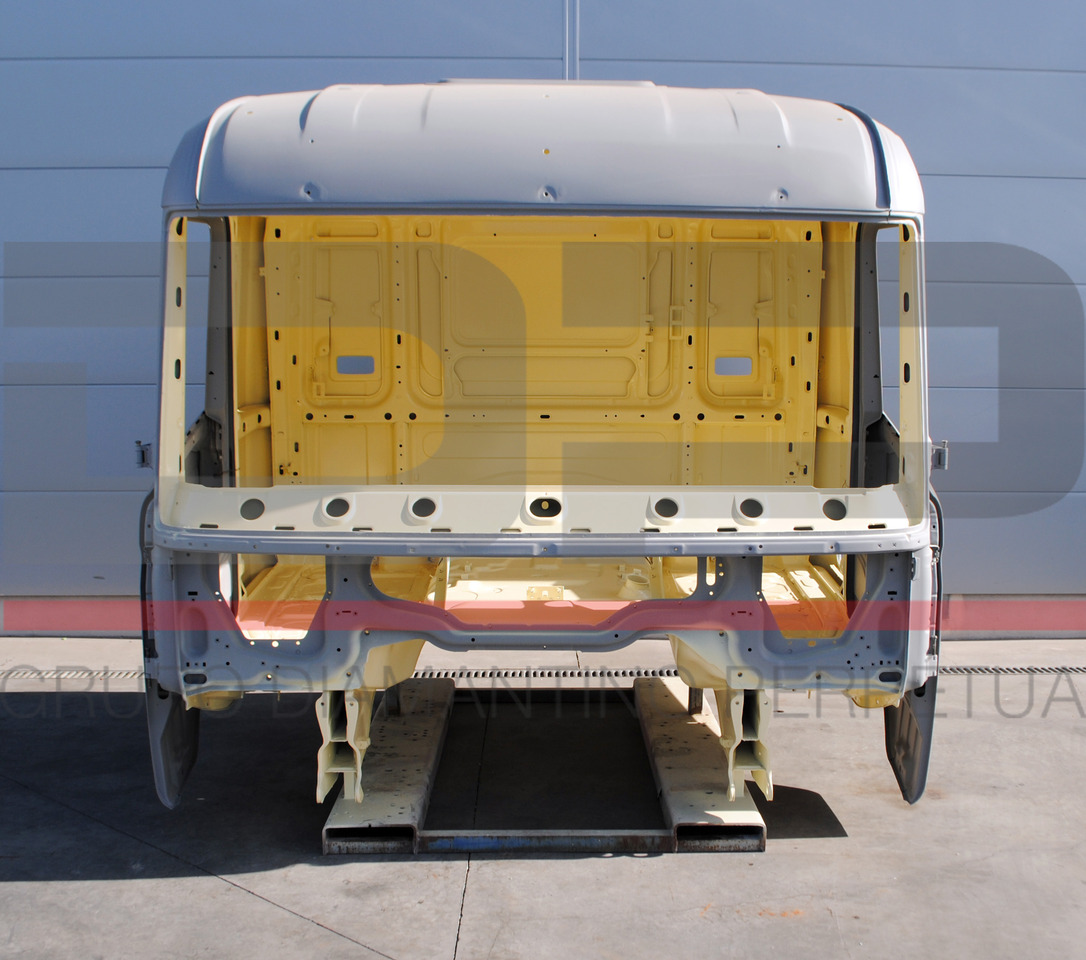 Scania Cabine Nua CR19 Normal (Porta Pequena) PGRT - كابينة - شاحنة: صورة 3 Scania Cabine Nua CR19 Normal (Porta Pequena) PGRT - كابينة - شاحنة: صورة 3