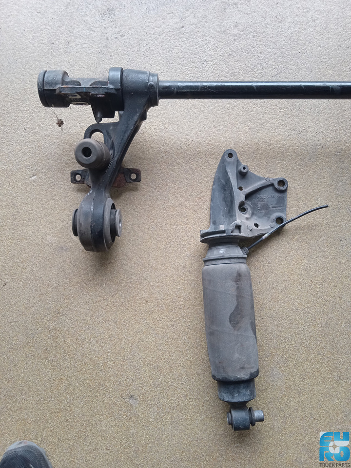 RENAULT TRUCK T CABINE STABILISATOR >2014 GEBRUIKT 7421874554U - عمود التوازن - شاحنة: صورة 3 RENAULT TRUCK T CABINE STABILISATOR >2014 GEBRUIKT 7421874554U - عمود التوازن - شاحنة: صورة 3