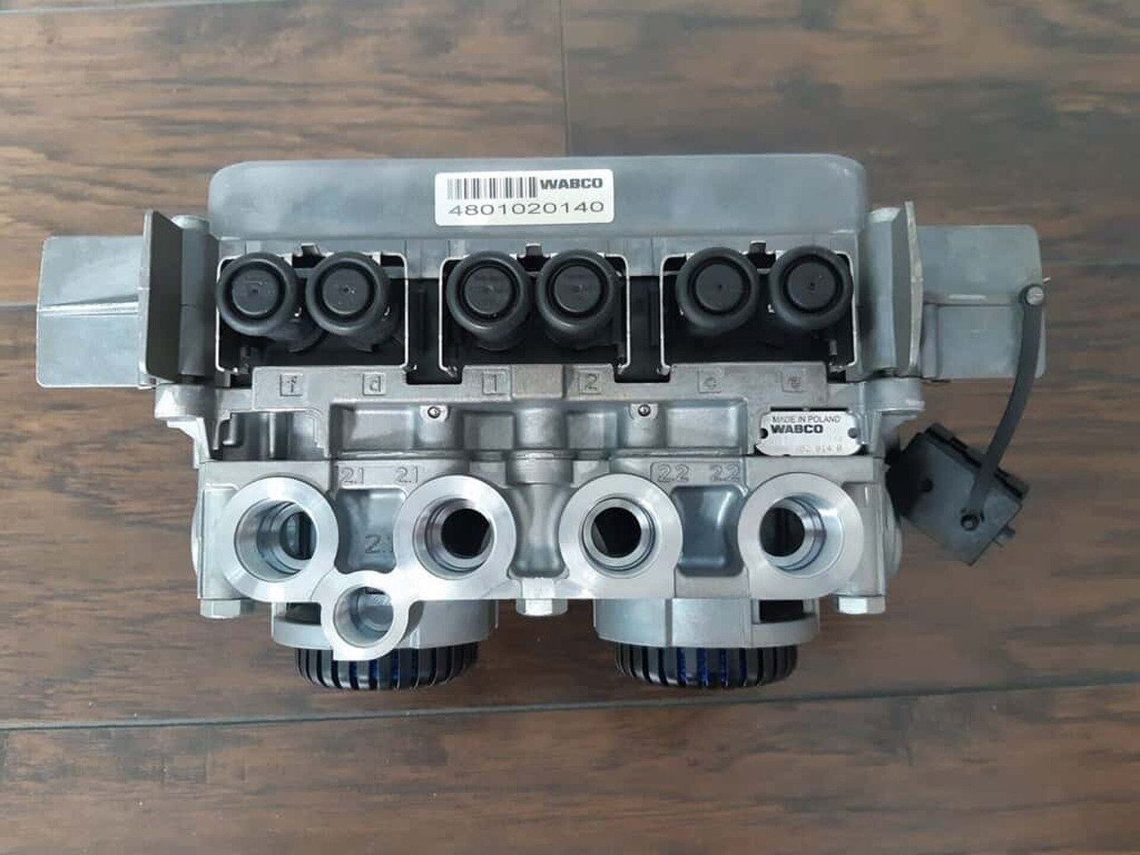 WABCO EBS MODULATOR SCHMITZ,KRONE NIEUW + deposit 4801020140 - صمام الفرامل - شاحنة: صورة 1 WABCO EBS MODULATOR SCHMITZ,KRONE NIEUW + deposit 4801020140 - صمام الفرامل - شاحنة: صورة 1
