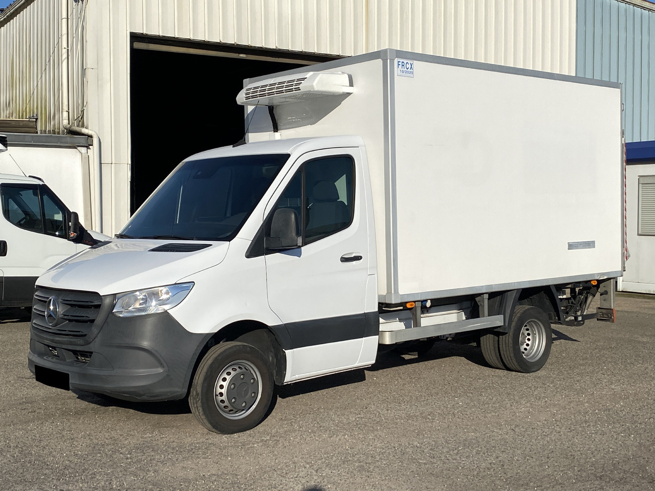 Mercedes Sprinter - شاحنة مُبرّدة للتوصيل: صورة 1 Mercedes Sprinter - شاحنة مُبرّدة للتوصيل: صورة 1