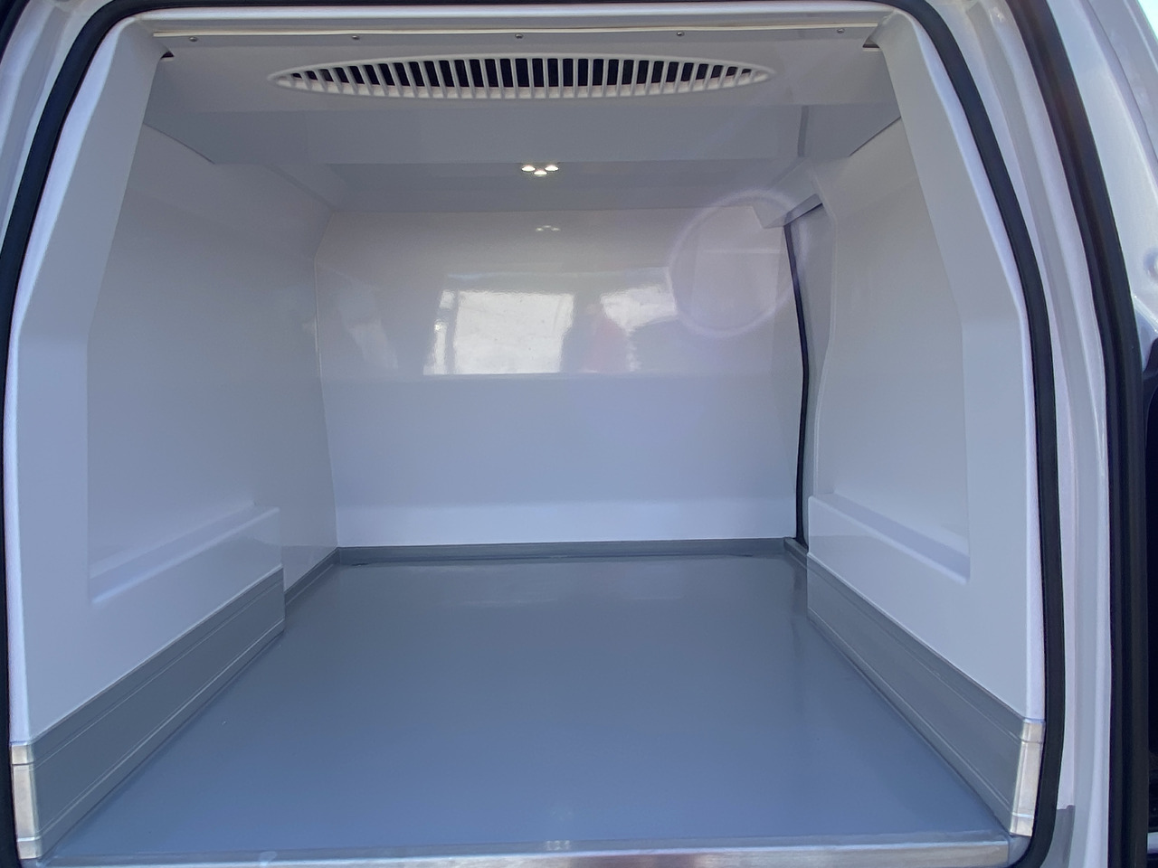 Opel Combo - شاحنة مُبرّدة للتوصيل: صورة 4 Opel Combo - شاحنة مُبرّدة للتوصيل: صورة 4