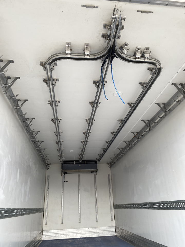 RENAULT D16 - شاحنة الفريزر: صورة 5 RENAULT D16 - شاحنة الفريزر: صورة 5