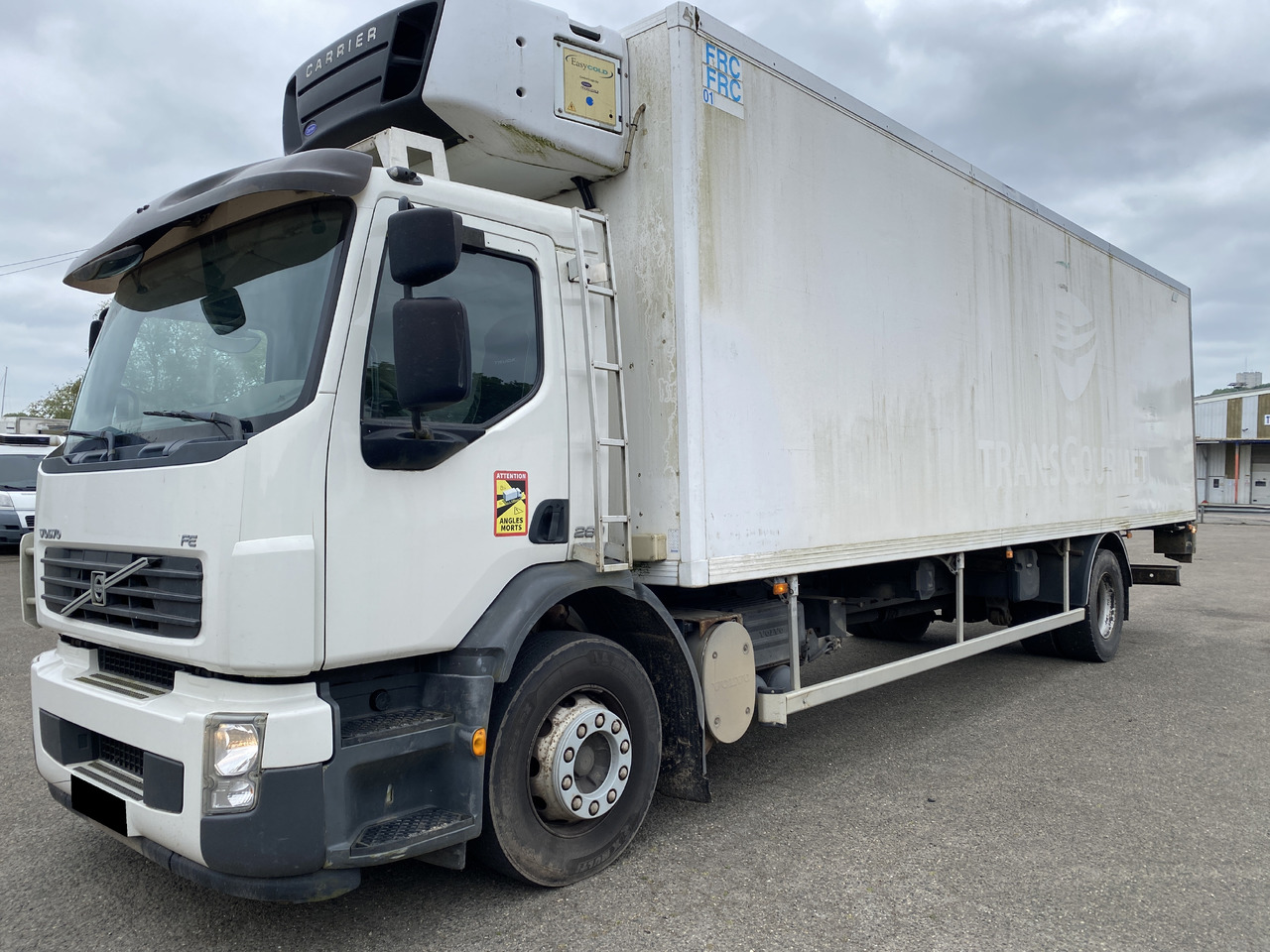 VOLVO FE - شاحنة الفريزر: صورة 1 VOLVO FE - شاحنة الفريزر: صورة 1