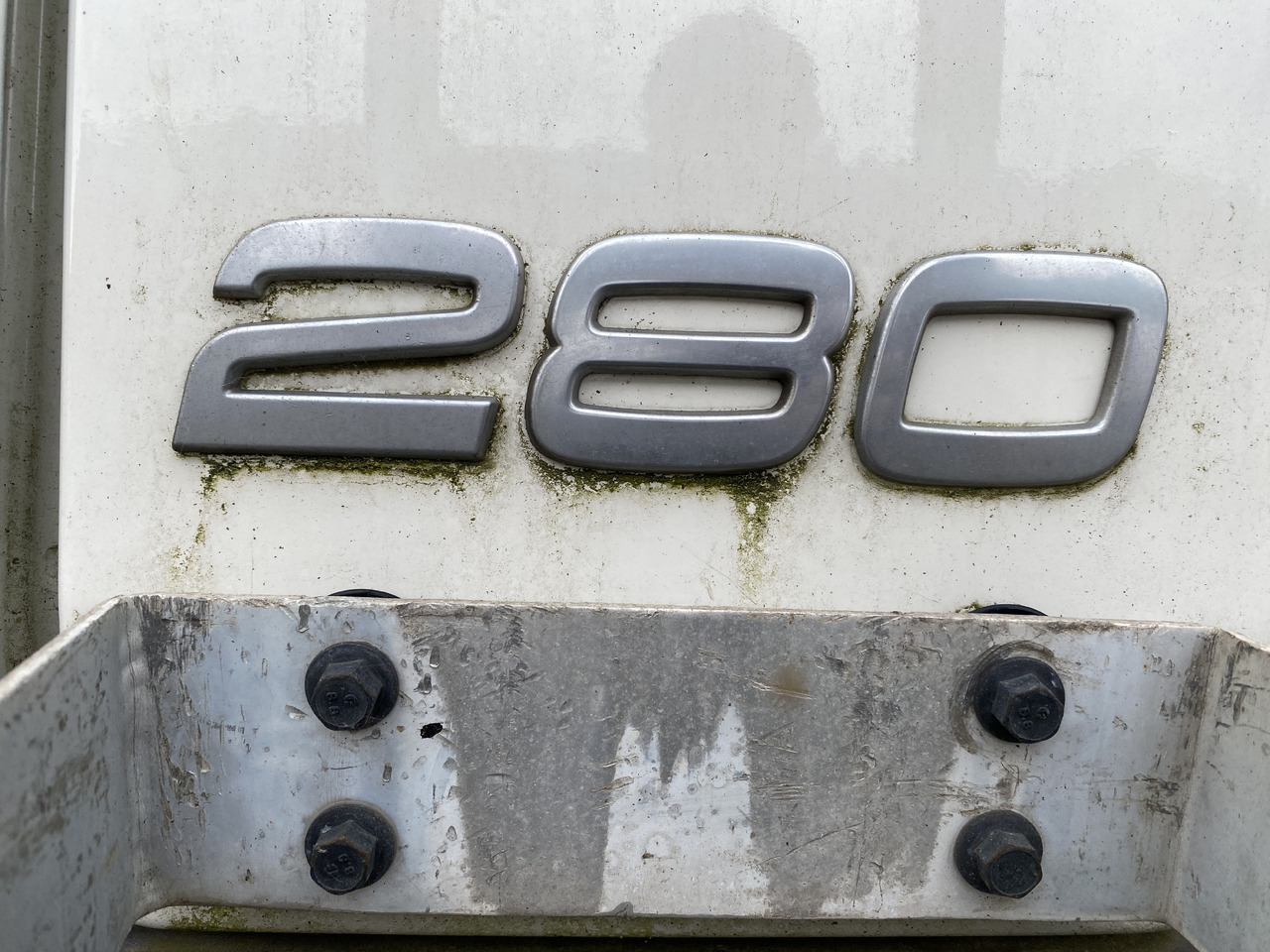 VOLVO FL 280 - شاحنة الفريزر: صورة 5 VOLVO FL 280 - شاحنة الفريزر: صورة 5