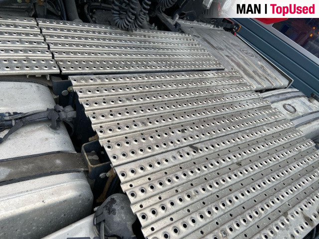 MAN TGX 26.470 6x2/2 BL SA "Retarder / 700 l Tank" - وحدة جر: صورة 4 MAN TGX 26.470 6x2/2 BL SA "Retarder / 700 l Tank" - وحدة جر: صورة 4