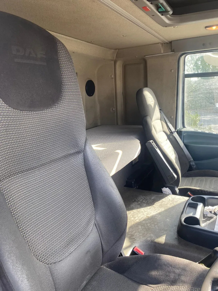 2012 DAF CF 65.250 4×2 Curtainsider - شاحنة ستارة: صورة 4 2012 DAF CF 65.250 4×2 Curtainsider - شاحنة ستارة: صورة 4