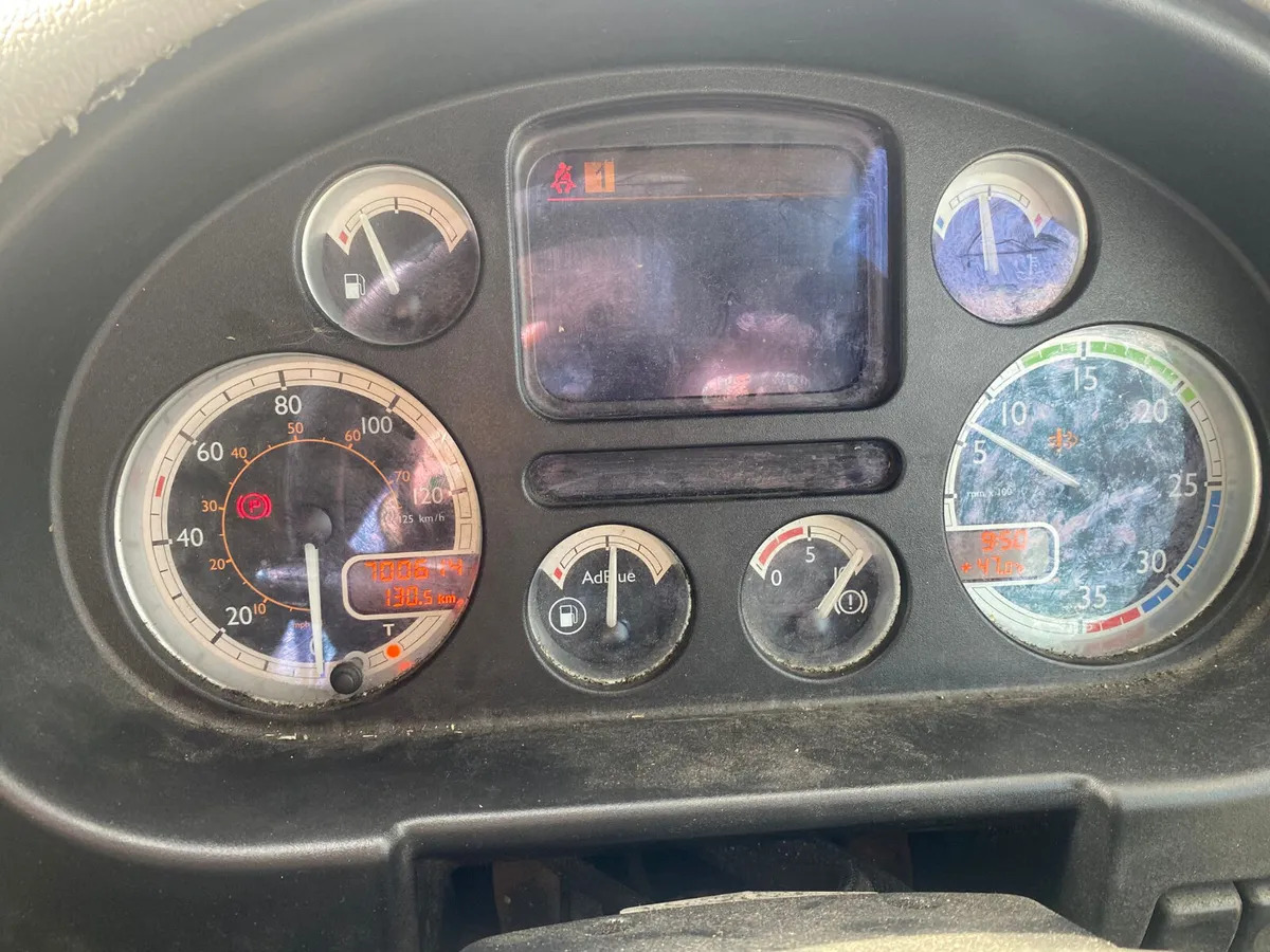 2012 DAF CF 65.250 4×2 Curtainsider - شاحنة ستارة: صورة 3 2012 DAF CF 65.250 4×2 Curtainsider - شاحنة ستارة: صورة 3