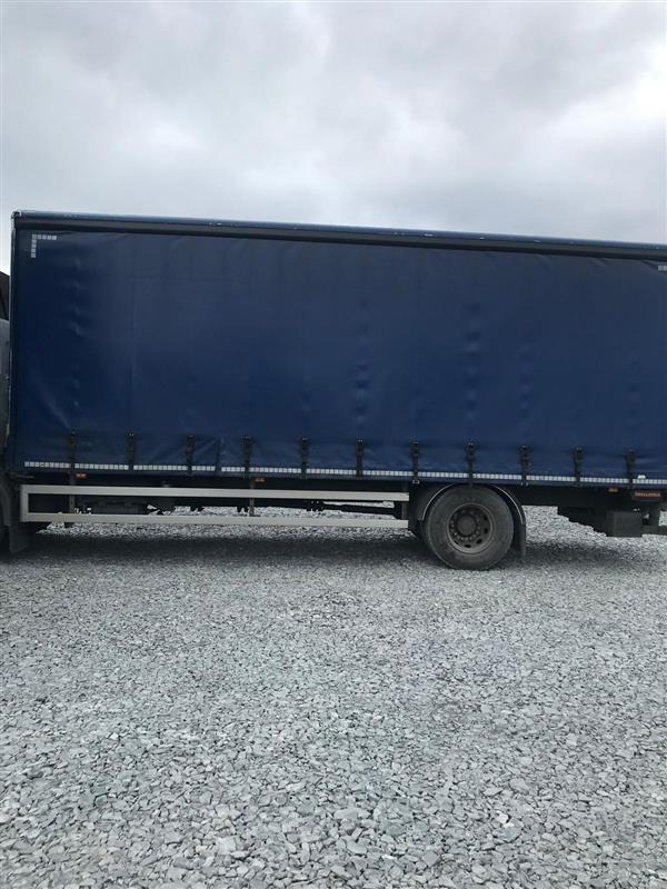 Fitzgeralds RENAULT 2017 D 18 High 4×2 250 Curtainsider - شاحنة ستارة: صورة 3 Fitzgeralds RENAULT 2017 D 18 High 4×2 250 Curtainsider - شاحنة ستارة: صورة 3