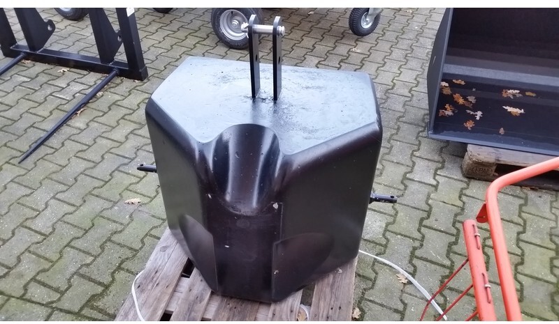 Ballastgewicht / frontgewicht FP PAC 600 kg Frans Pateer gewichtenblok - الوزن المعاكس - الآلات الزراعية: صورة 2 Ballastgewicht / frontgewicht FP PAC 600 kg Frans Pateer gewichtenblok - الوزن المعاكس - الآلات الزراعية: صورة 2