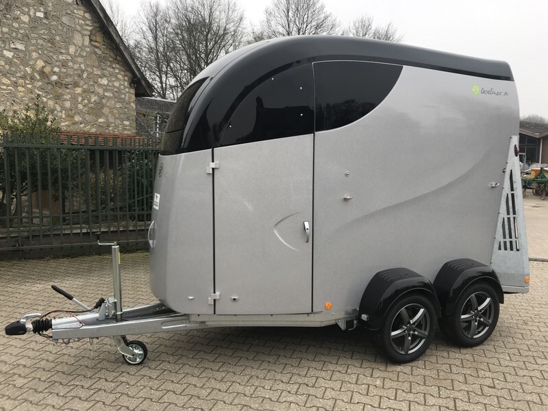 Bücker Careliner M - عربة نقل خيل: صورة 3 Bücker Careliner M - عربة نقل خيل: صورة 3