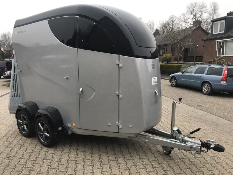 Bücker Careliner M - عربة نقل خيل: صورة 1 Bücker Careliner M - عربة نقل خيل: صورة 1
