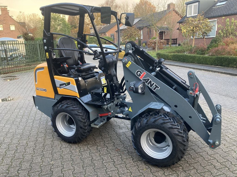 Giant G2300 HD - لودر مفصلي صغير: صورة 5 Giant G2300 HD - لودر مفصلي صغير: صورة 5