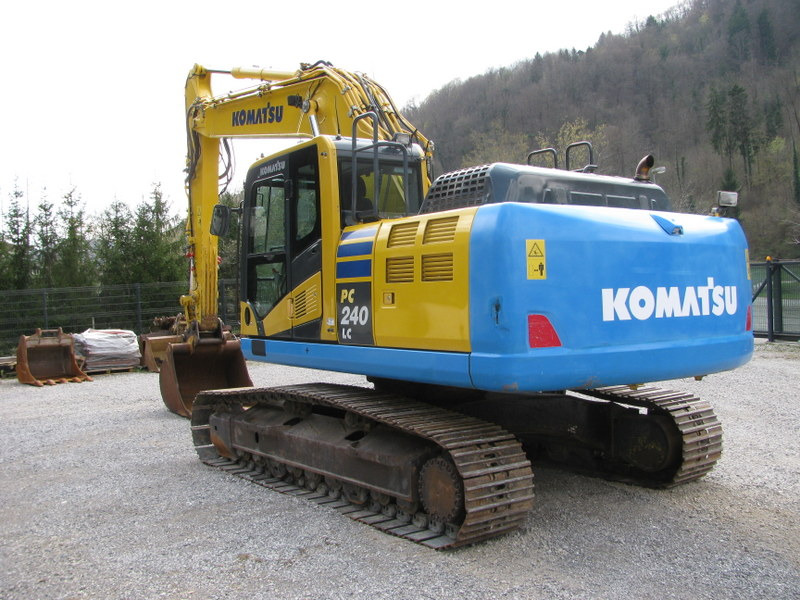 KOMATSU PC240NLC-10 TOP condition - حفار زحاف: صورة 4 KOMATSU PC240NLC-10 TOP condition - حفار زحاف: صورة 4