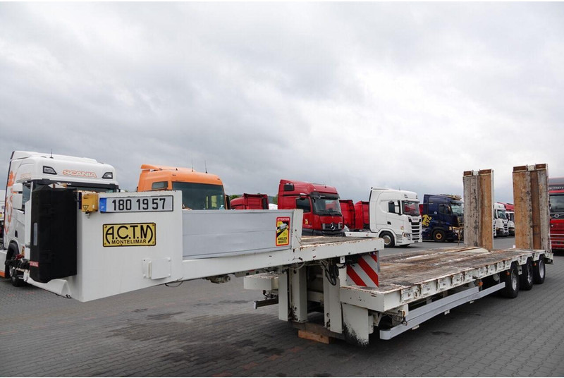 ACTM NACZEPA LAWETA / NISKOPODWOZIOWE / NAJAZDY HYDRAULICZNE / 13,6 M - عربة منخفضة مسطحة نصف مقطورة: صورة 3 ACTM NACZEPA LAWETA / NISKOPODWOZIOWE / NAJAZDY HYDRAULICZNE / 13,6 M - عربة منخفضة مسطحة نصف مقطورة: صورة 3