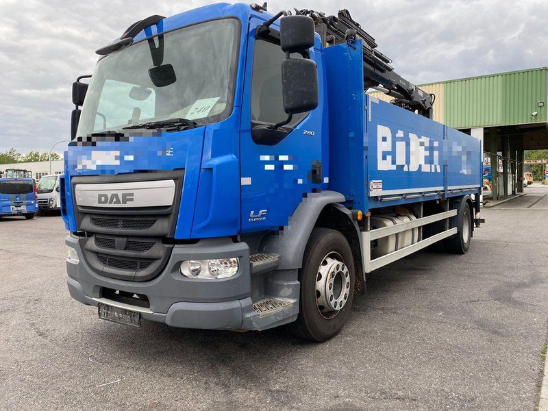 DAF LF 280 - شاحنات مسطحة, شاحنة كرين: صورة 4 DAF LF 280 - شاحنات مسطحة, شاحنة كرين: صورة 4